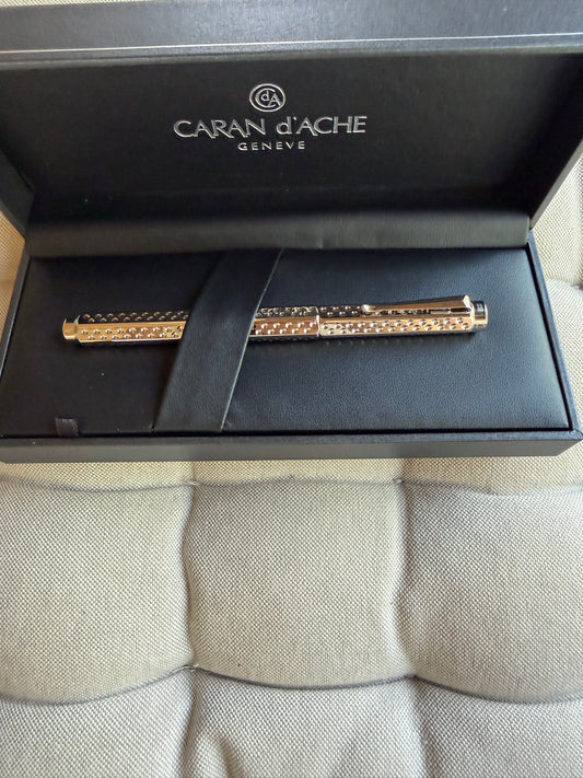 Caran d'Ache Ecridor Golf roleris, sidabrinė spalva