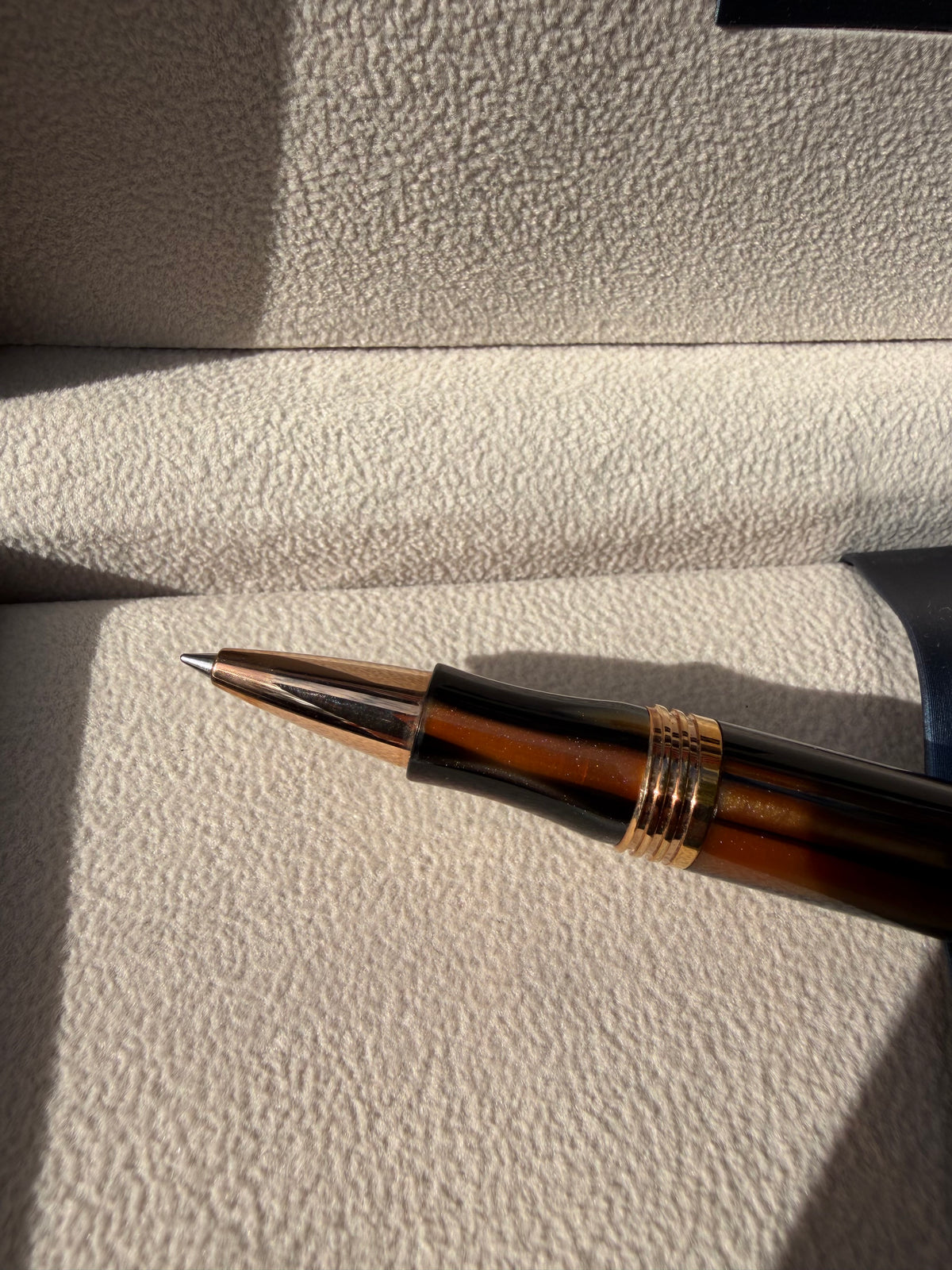 Montegrappa Venetia rašiklis (rollerball), gintaro spalva, aukso akcentai