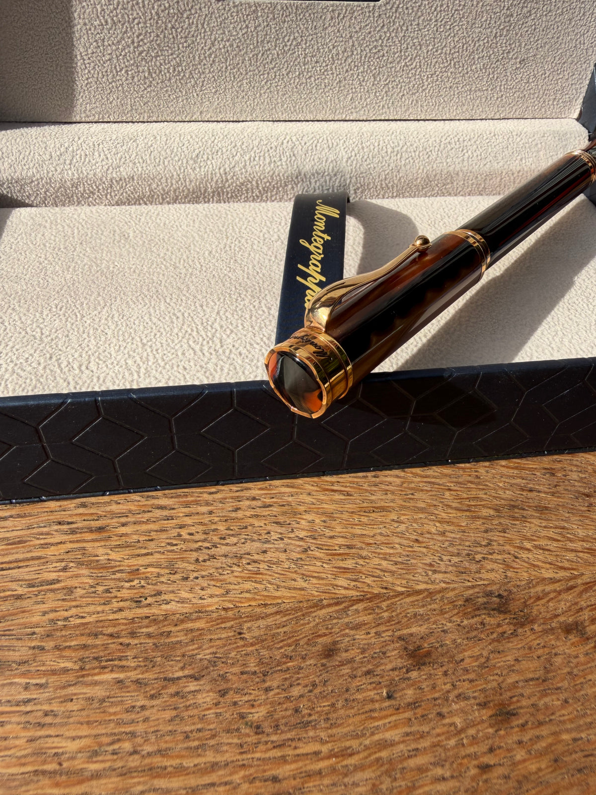 Montegrappa Venetia rašiklis (rollerball), gintaro spalva, aukso akcentai