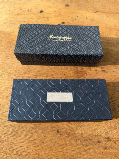 Montegrappa juodas plunksnakotis, patamsinto metalo (gunmetal) akcentai